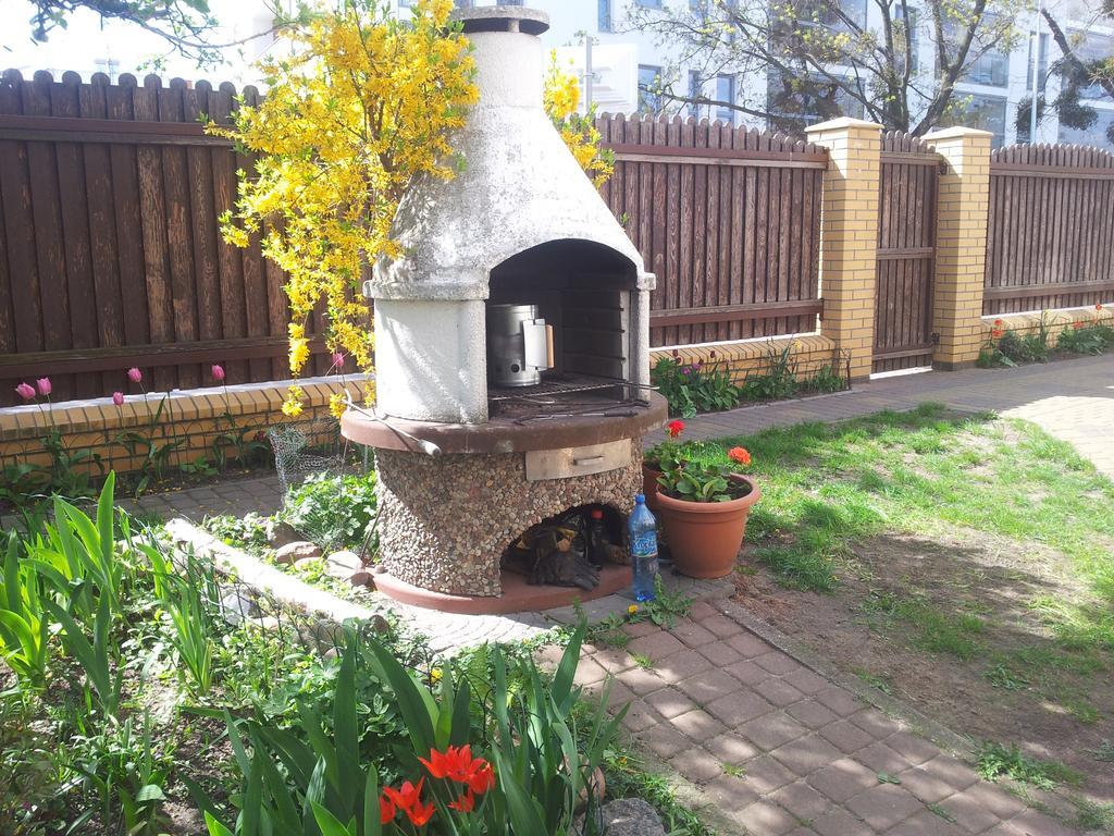 Cozy Apartment With Garden Gdańsk Eksteriør billede